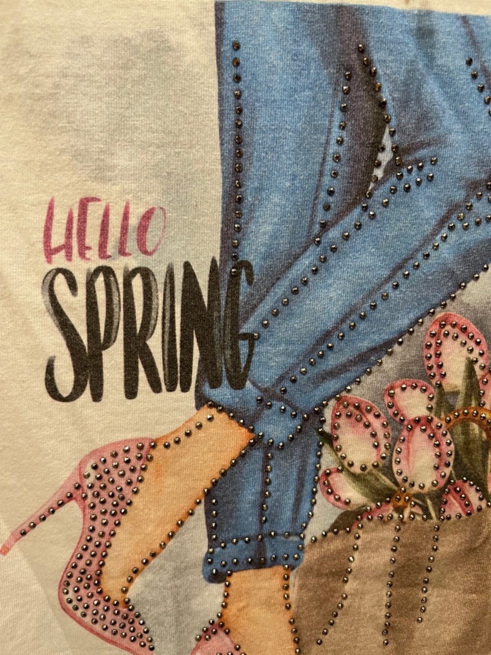 4 for $ 20 White 'Hello Spring' Graphic Sequined Short Sleeve Tee